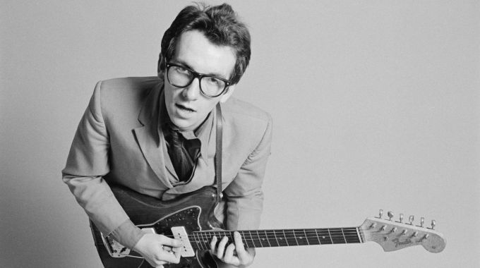 Elvis Costello anuncia la publicación de un nuevo álbum