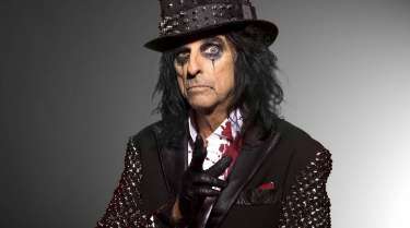 1948 Nace Alice Cooper