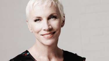 1954 Nace Annie Lennox