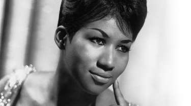 1942 Nace Aretha Franklin