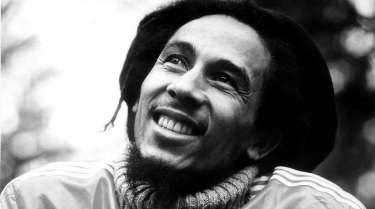 1945 Nace Bob Marley