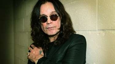 1948 Nace Ozzy Osbourne